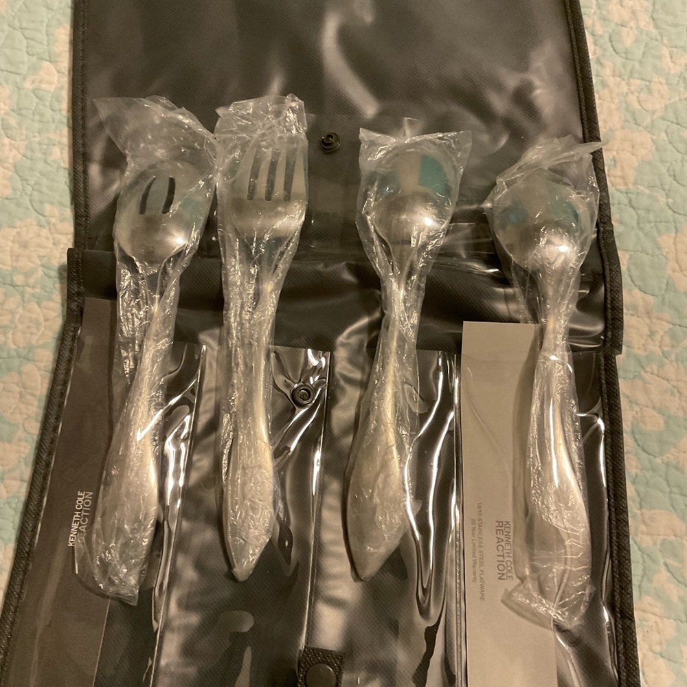 Serveware Set - Picture 7 of 12
